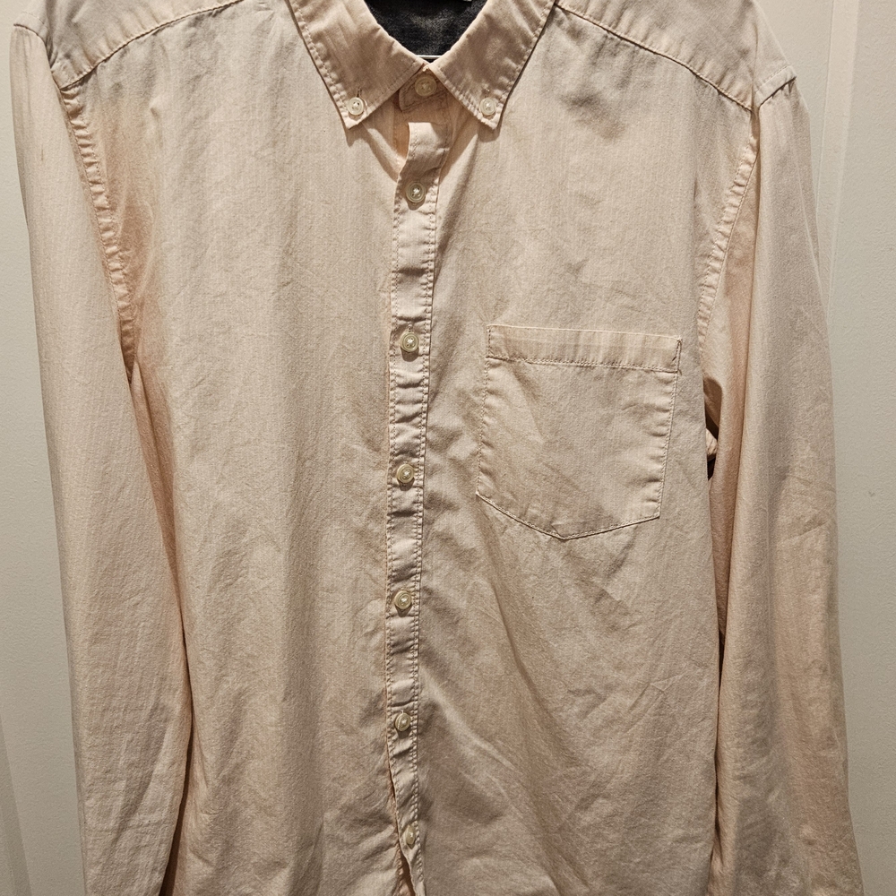 KENNETH COLE REACTION mens button up dress shirt  SIZE MEDIUM COLOR PINK